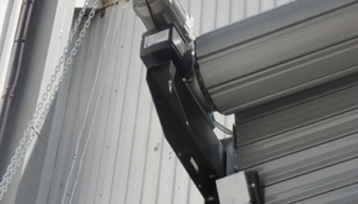 Arreglo de cortinas metálicas urgencias Zona Oeste