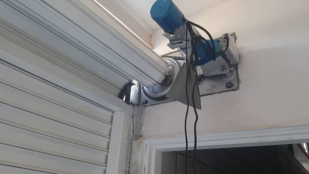 Automatización de Cortinas Metálicas